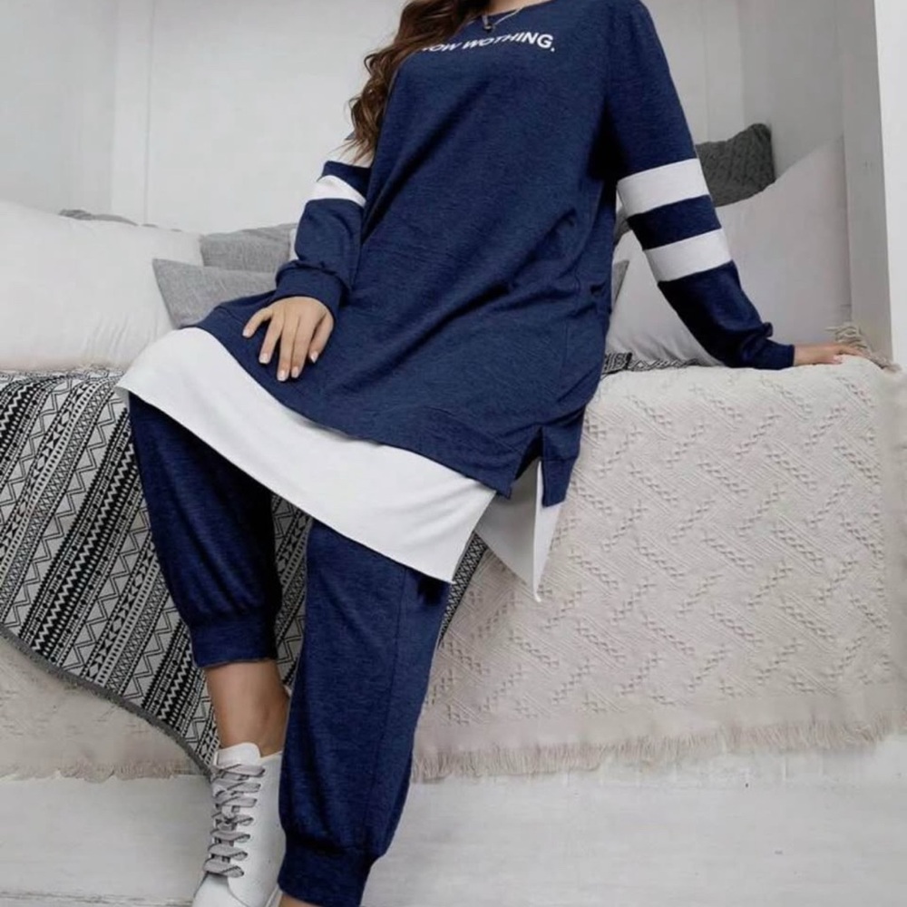 Element Shine Navy and White Capris Set